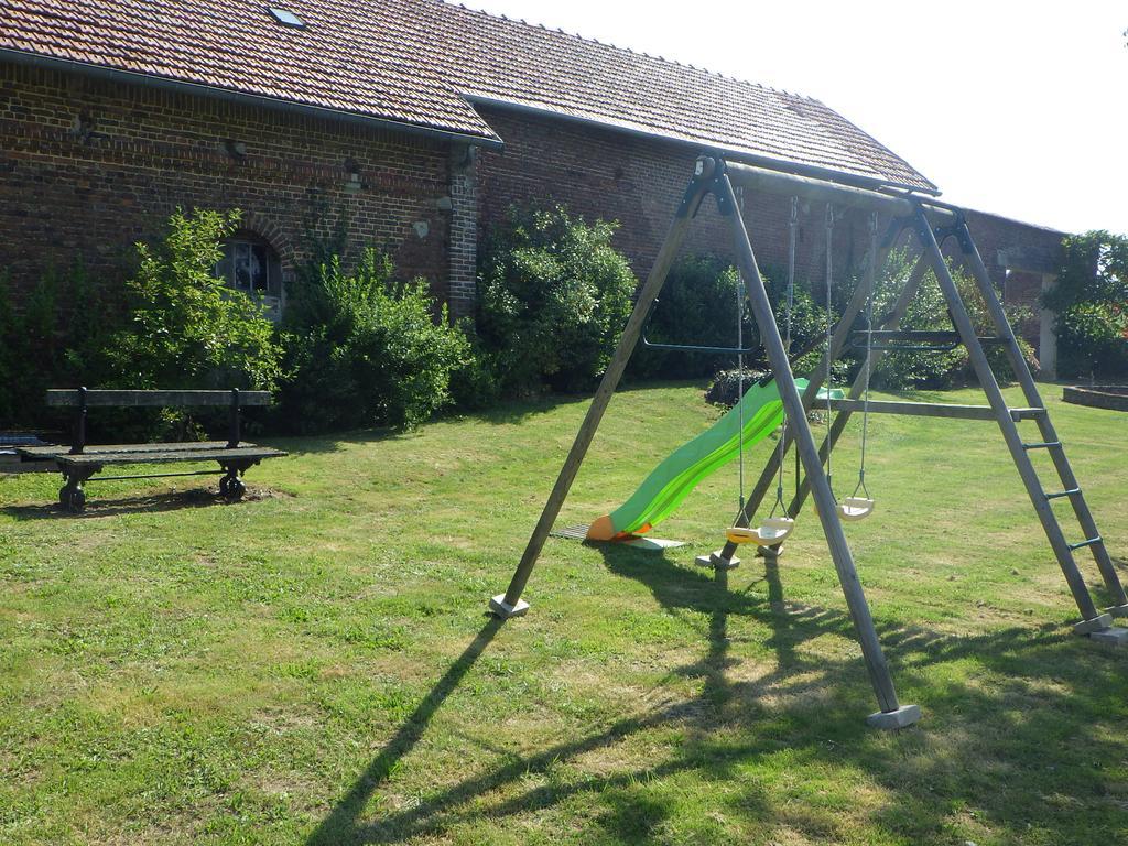 Les Gites Du Vieux Frene Longavesnes ภายนอก รูปภาพ